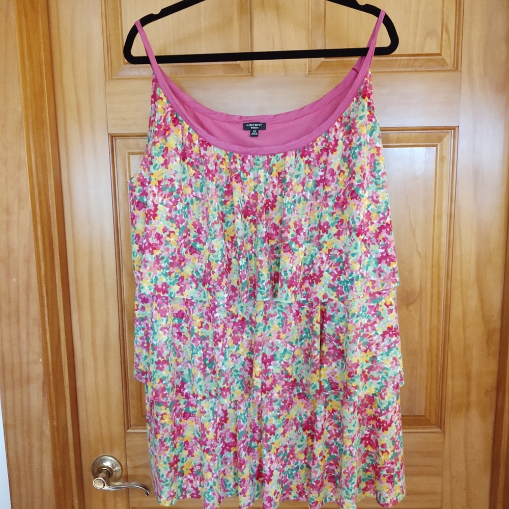 Nine West Tiered Ruffle Floral Top size 2X